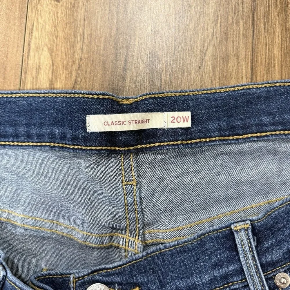 Levis Blue Mid Wash Classic Straight Leg Womens Jeans Size 20W